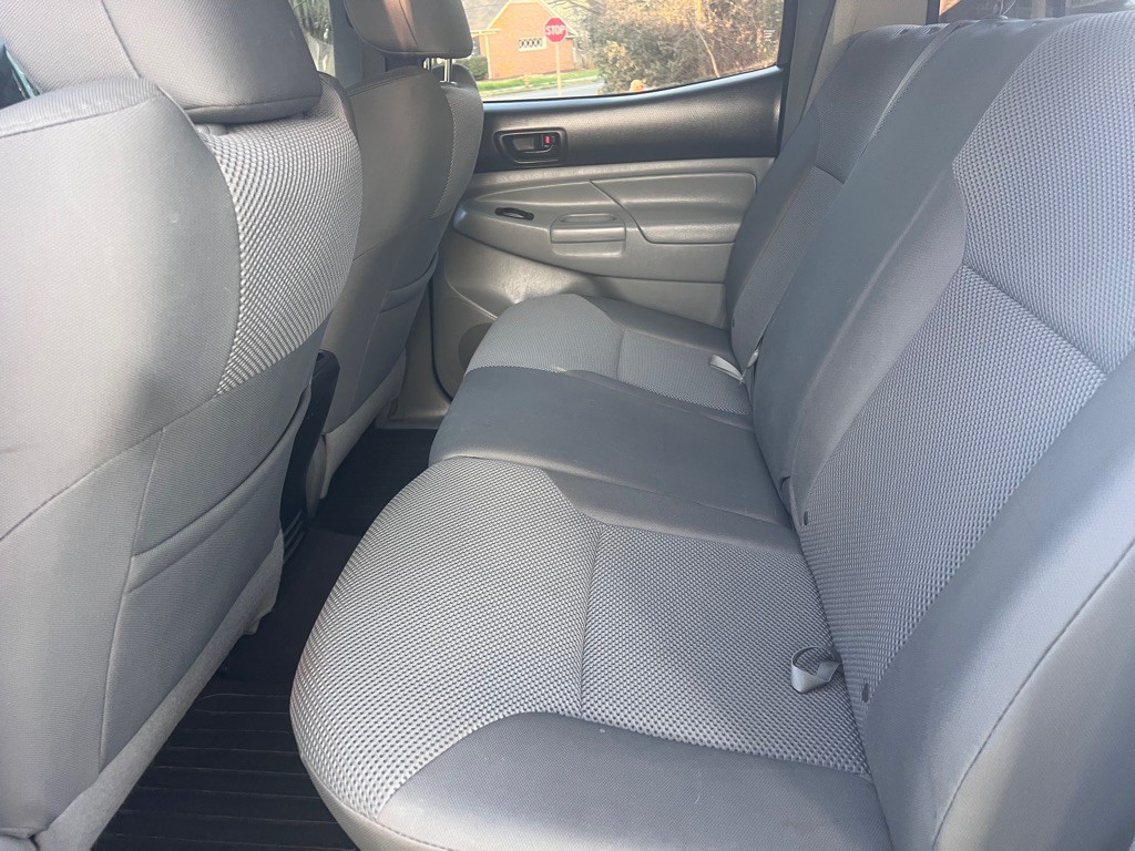 2013 Toyota Tacoma Image 9