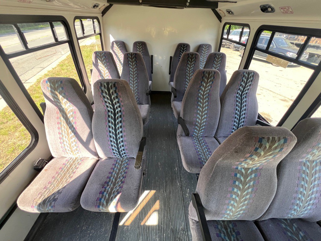 1997 Ford Econoline Image 14