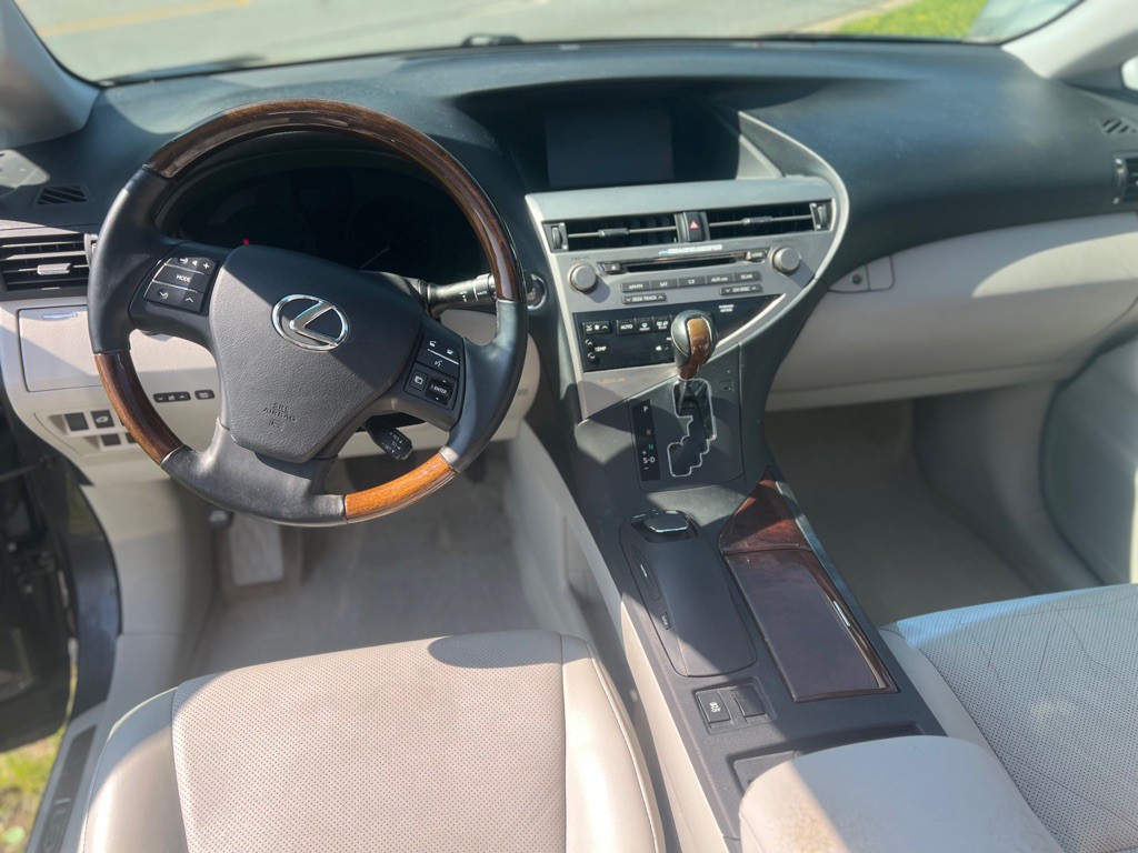 2010 Lexus RX Image 6