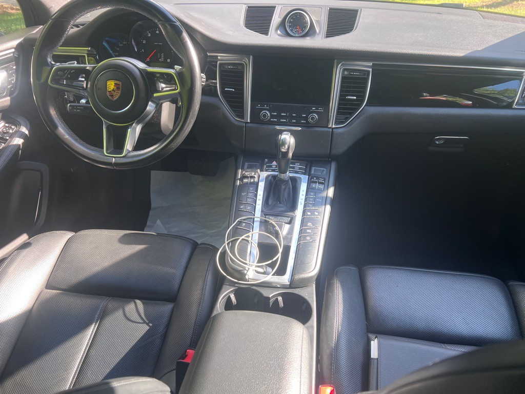 2018 Porsche Macan Image 4