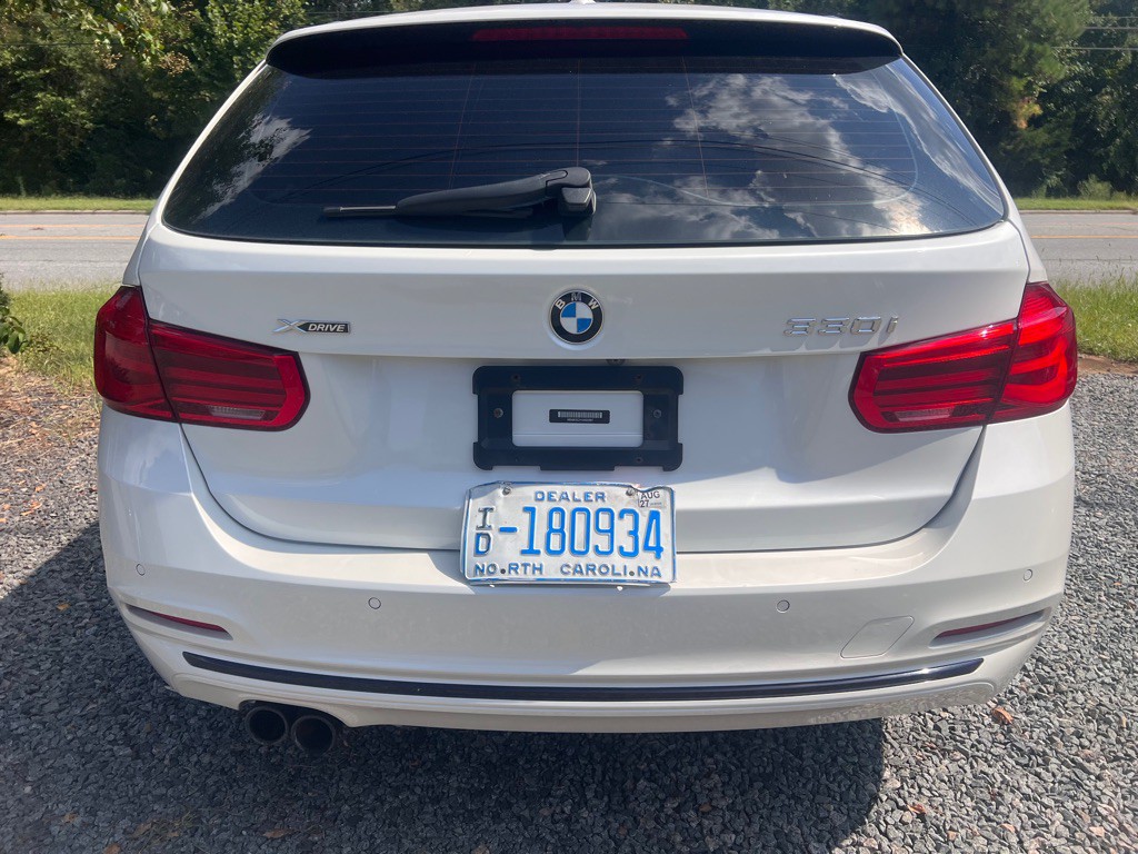 2017 BMW 3 Series Image 4