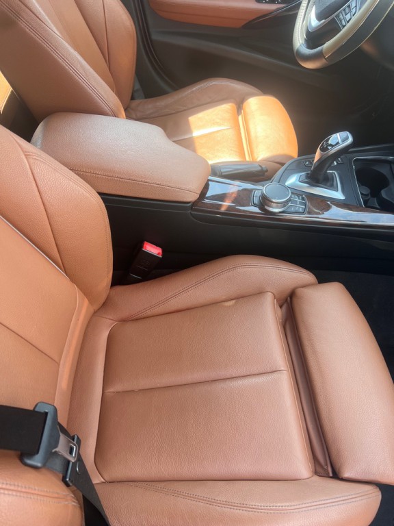 2017 BMW 3 Series Image 13