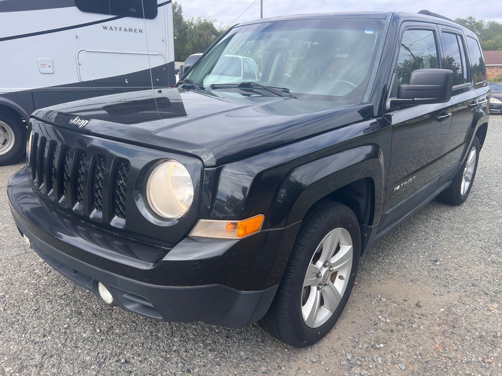 2011 Jeep Patriot Image 1