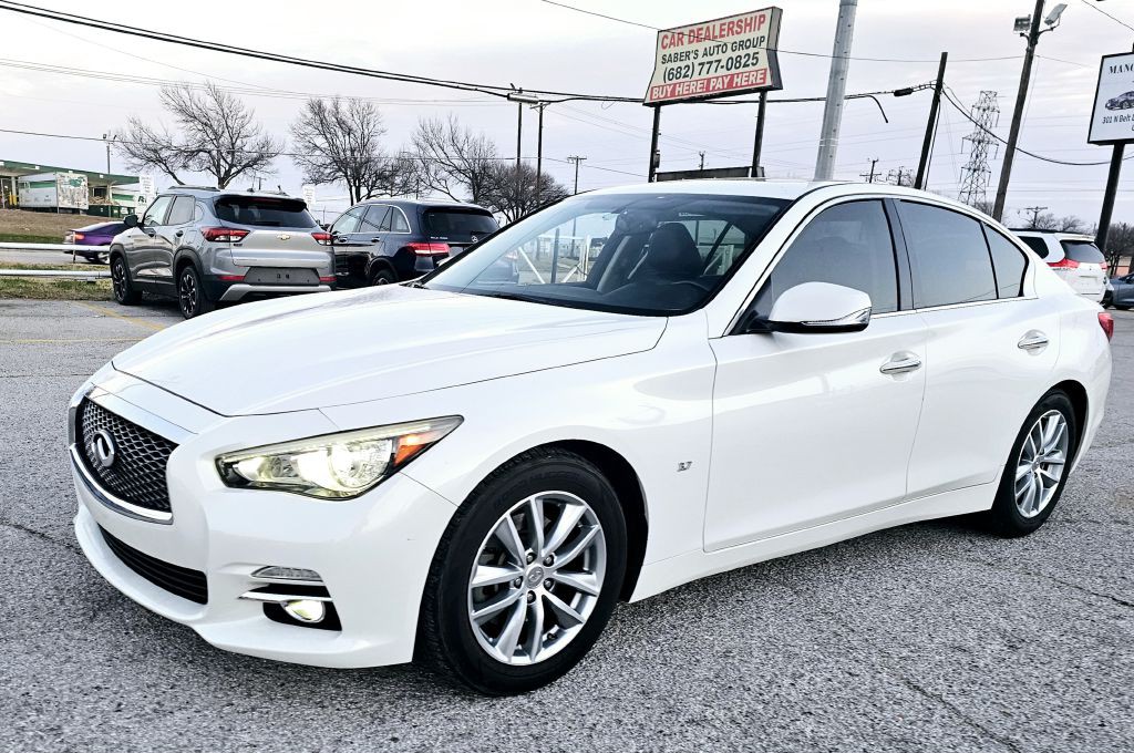 2015 INFINITI Q50 Image 2