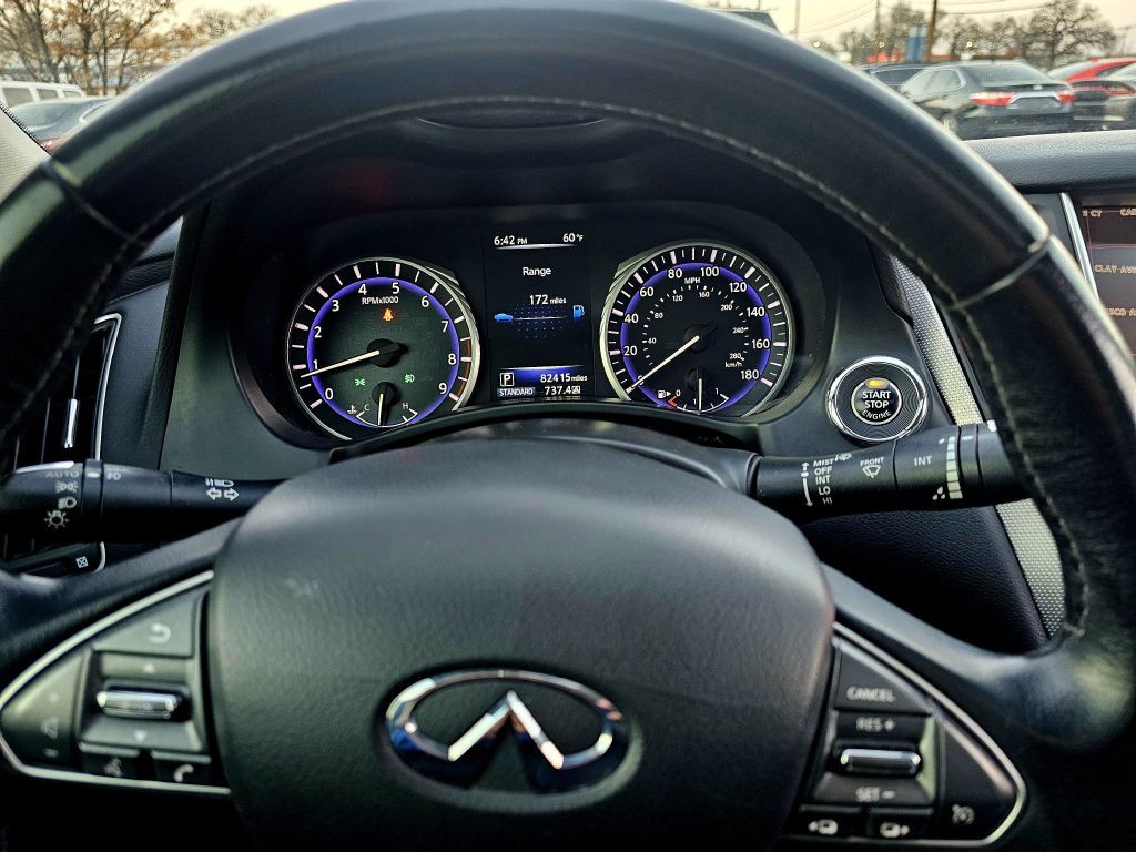 2015 INFINITI Q50 Image 17