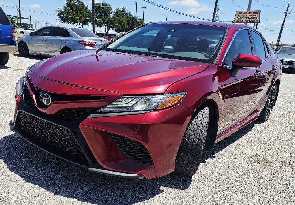 2018 Toyota Camry Image 2