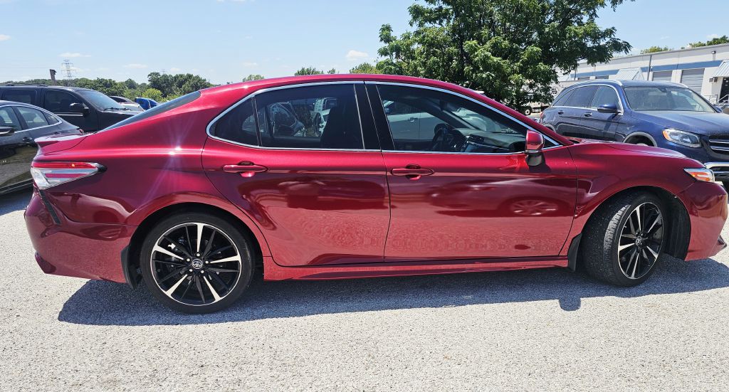 2018 Toyota Camry Image 10