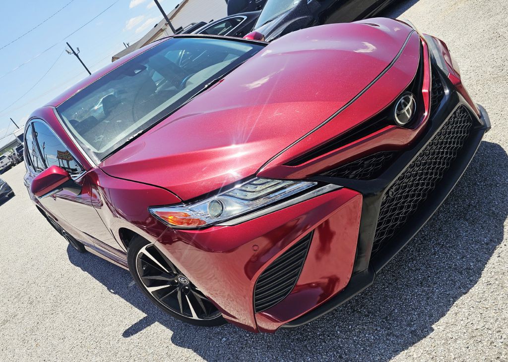 2018 Toyota Camry Image 12