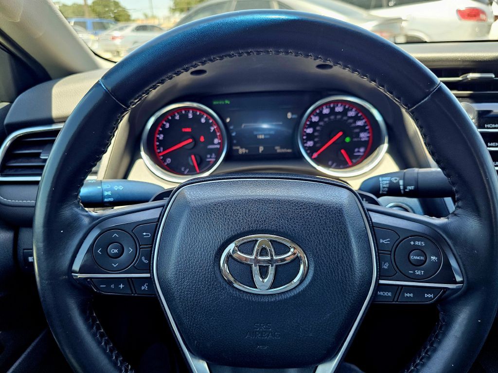2018 Toyota Camry Image 23
