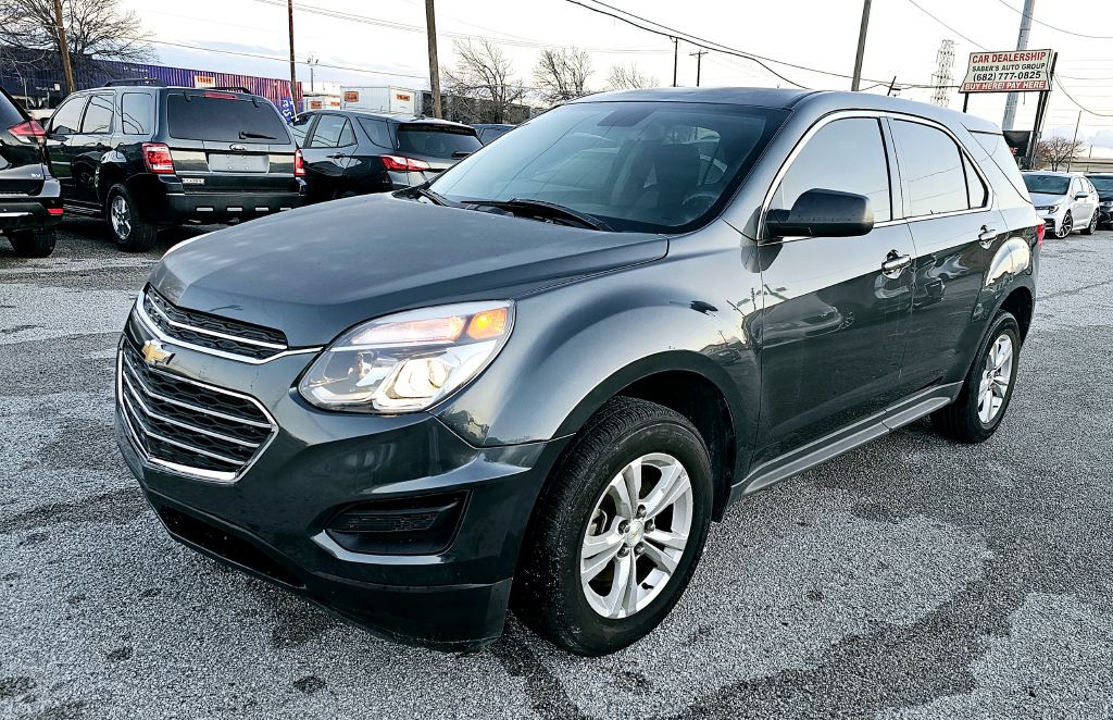 2017 Chevrolet Equinox Image 2