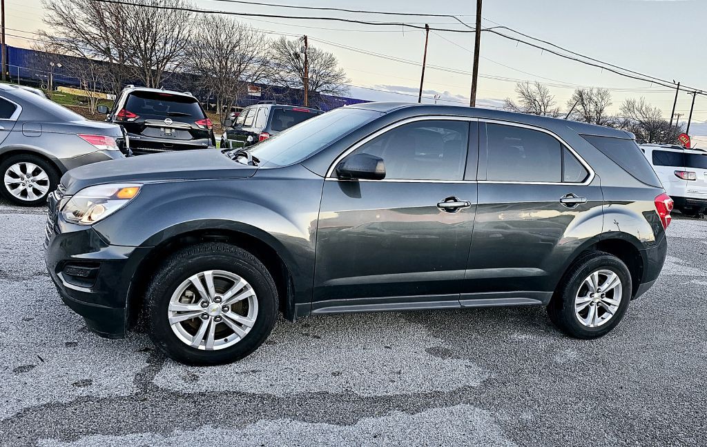 2017 Chevrolet Equinox Image 3