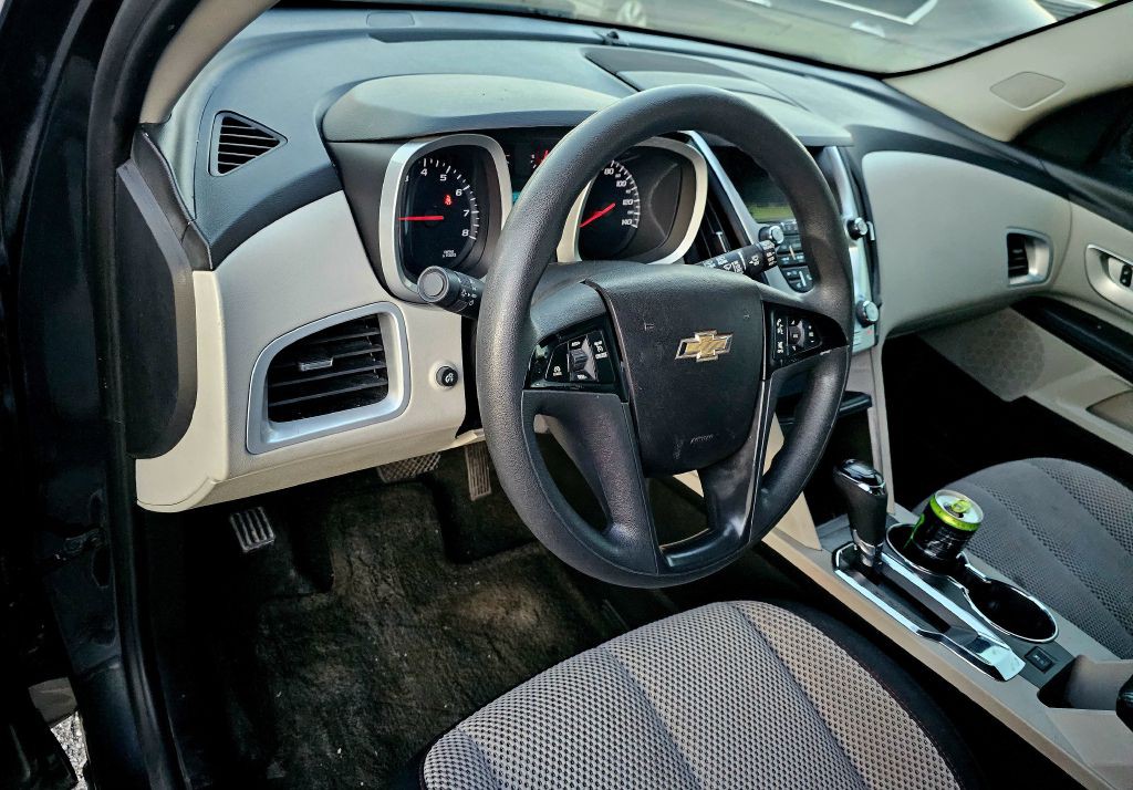 2017 Chevrolet Equinox Image 9