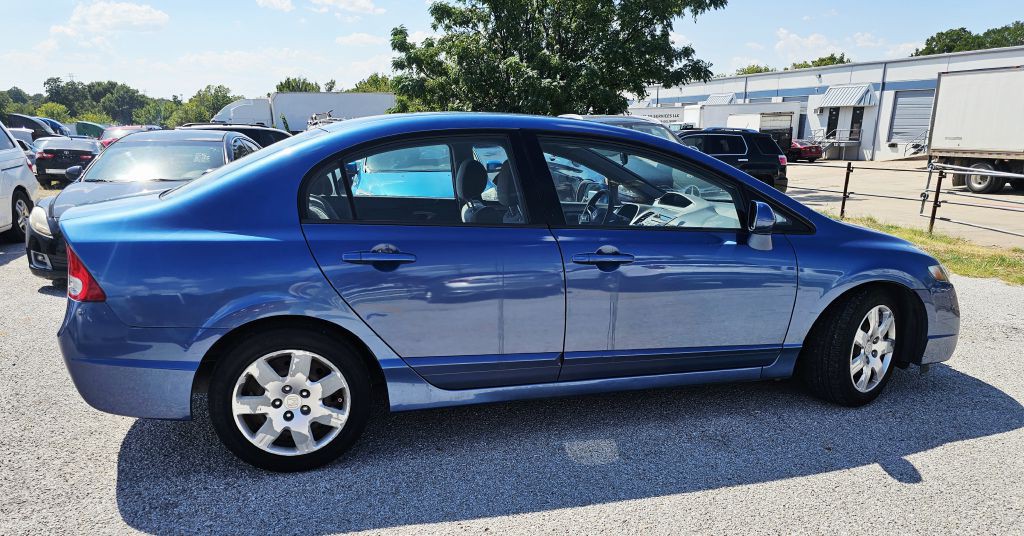2011 Honda Civic Image 8