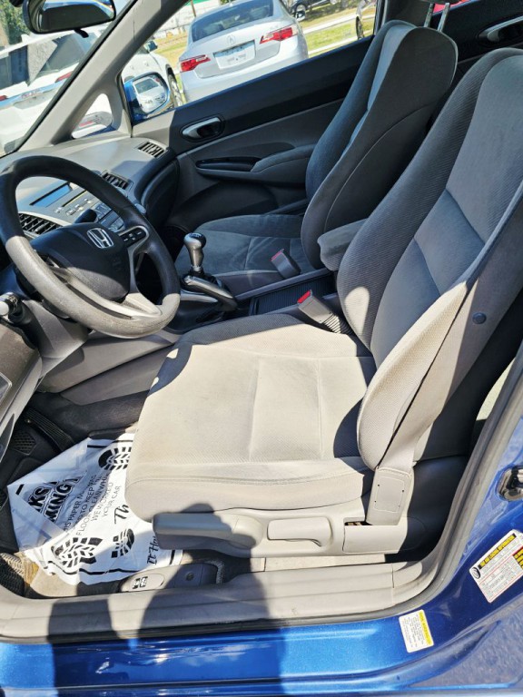 2011 Honda Civic Image 12