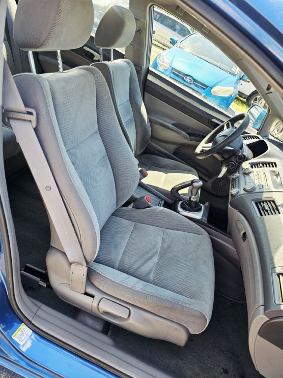 2011 Honda Civic Image 16