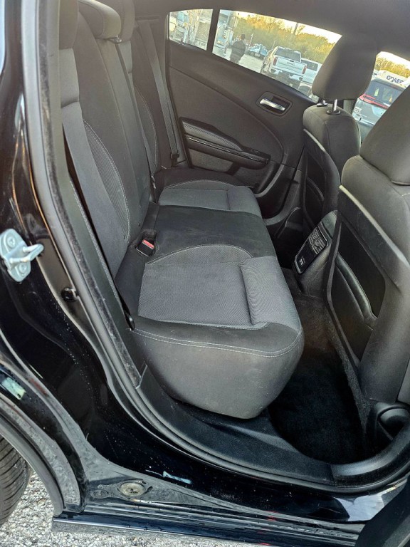 2018 Dodge Charger Image 12