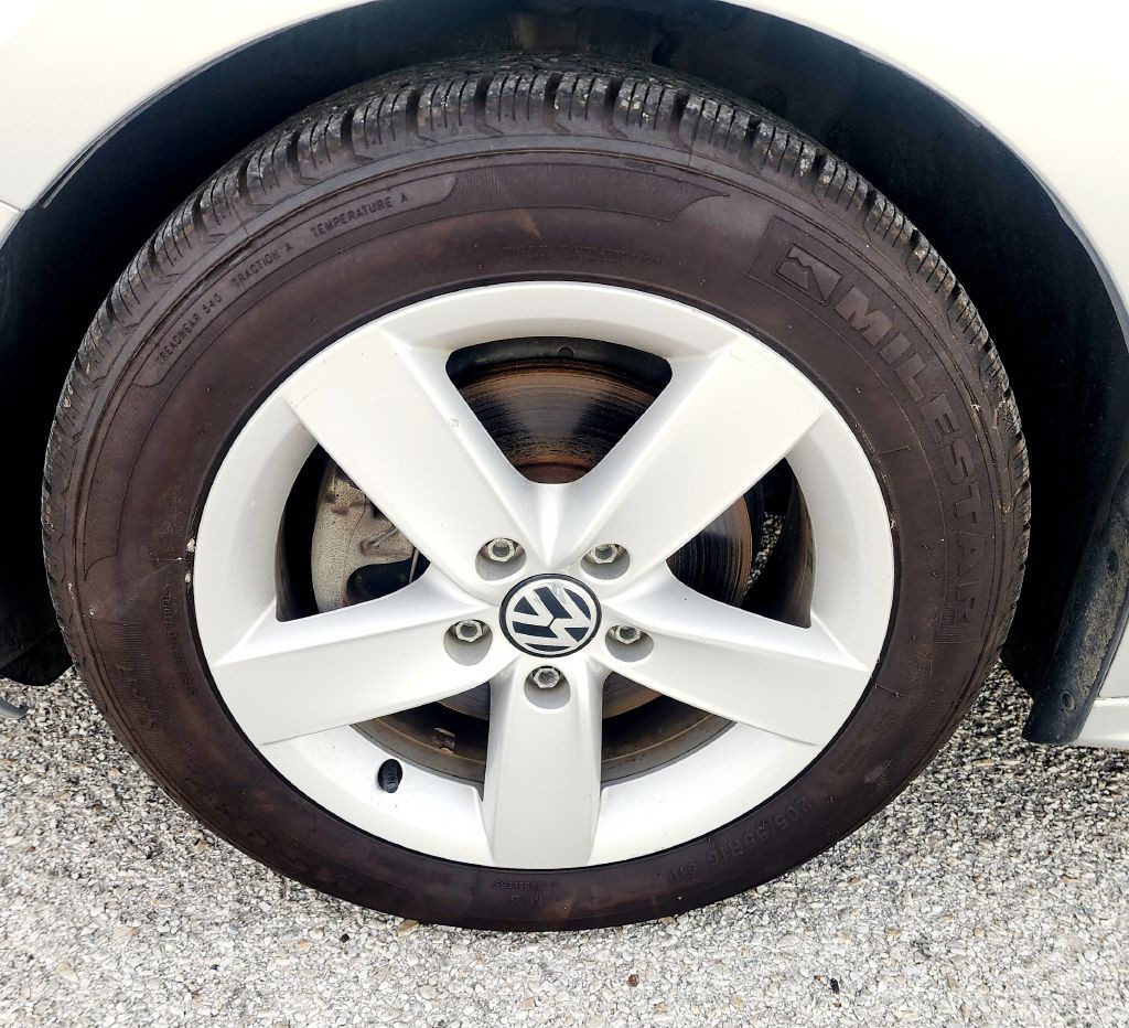 2013 Volkswagen Jetta Image 10
