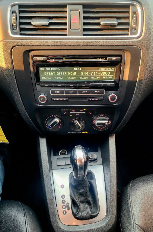 2013 Volkswagen Jetta Image 14