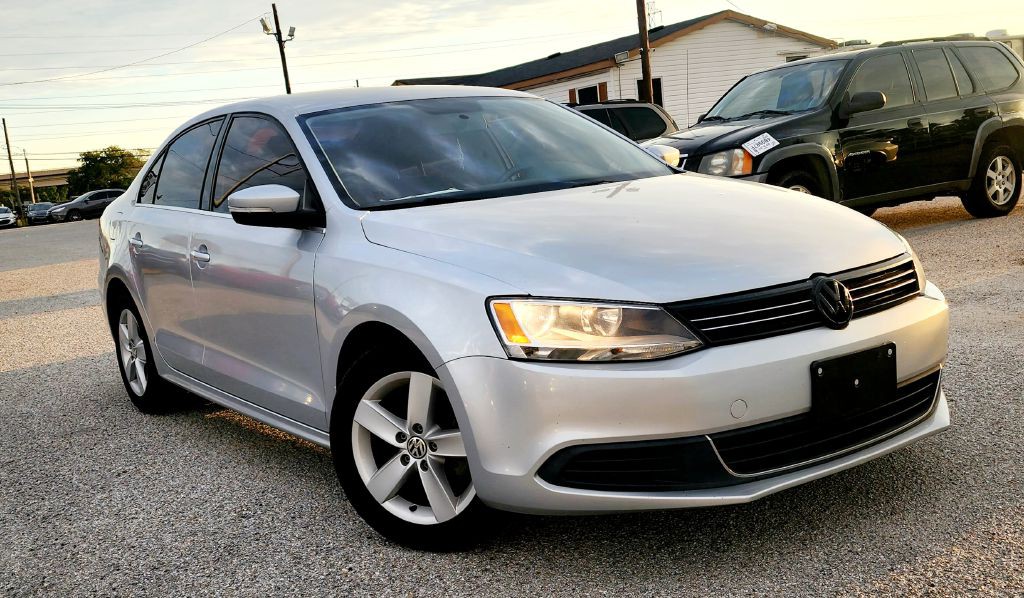 2013 Volkswagen Jetta Image 19