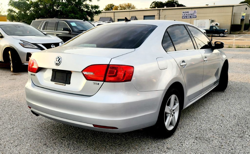 2013 Volkswagen Jetta Image 20