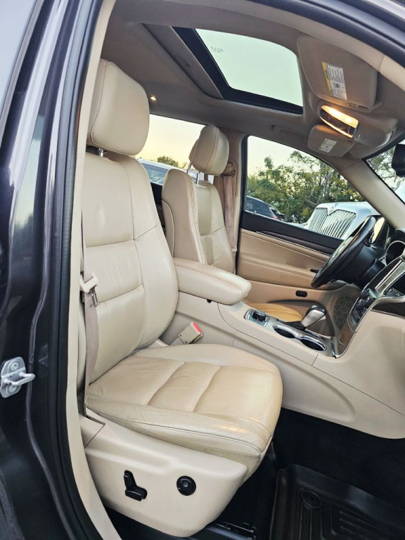 2016 Jeep Grand Cherokee Image 17