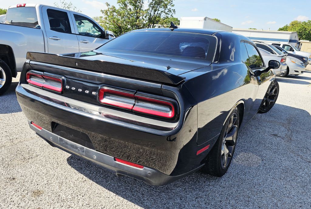 2015 Dodge Challenger Image 5