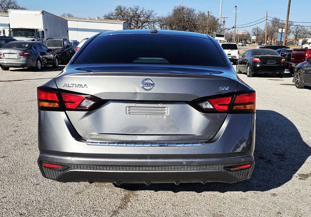 2021 Nissan Altima Image 6