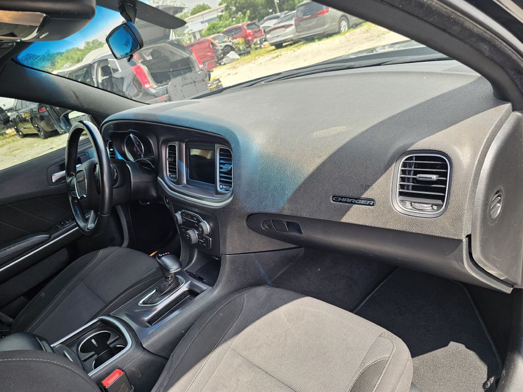 2022 Dodge Charger Image 13