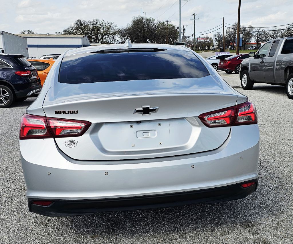 2021 Chevrolet Malibu Image 6