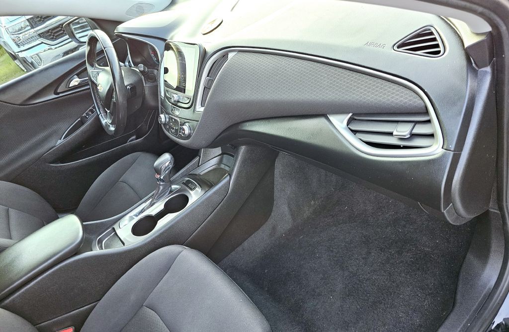 2021 Chevrolet Malibu Image 20