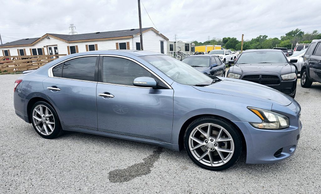 2011 Nissan Maxima Image 11