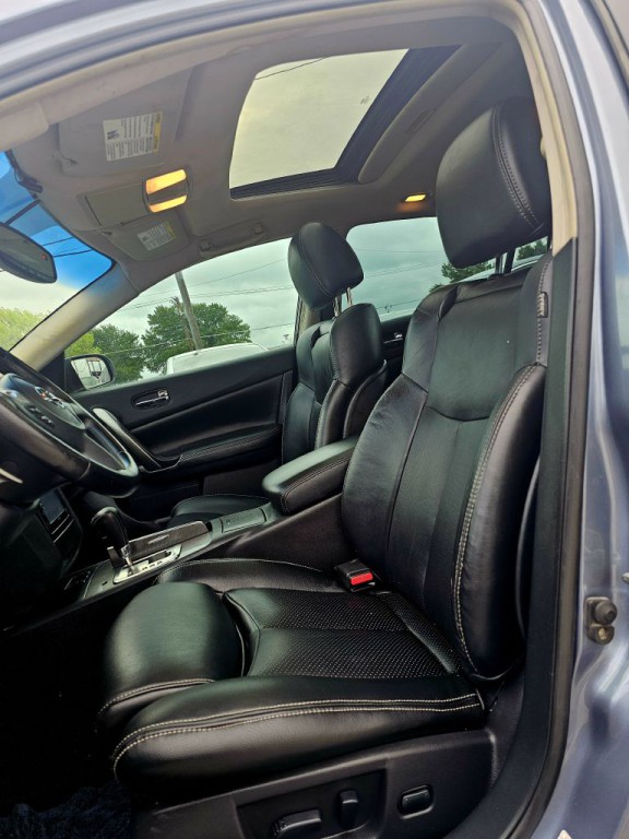 2011 Nissan Maxima Image 12