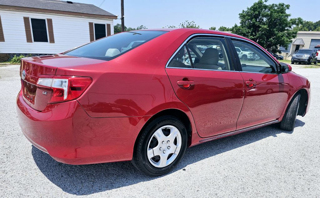 2012 Toyota Camry Image 8