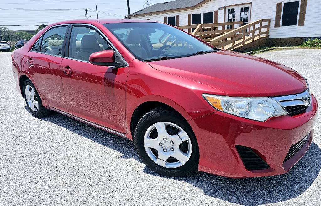 2012 Toyota Camry Image 10