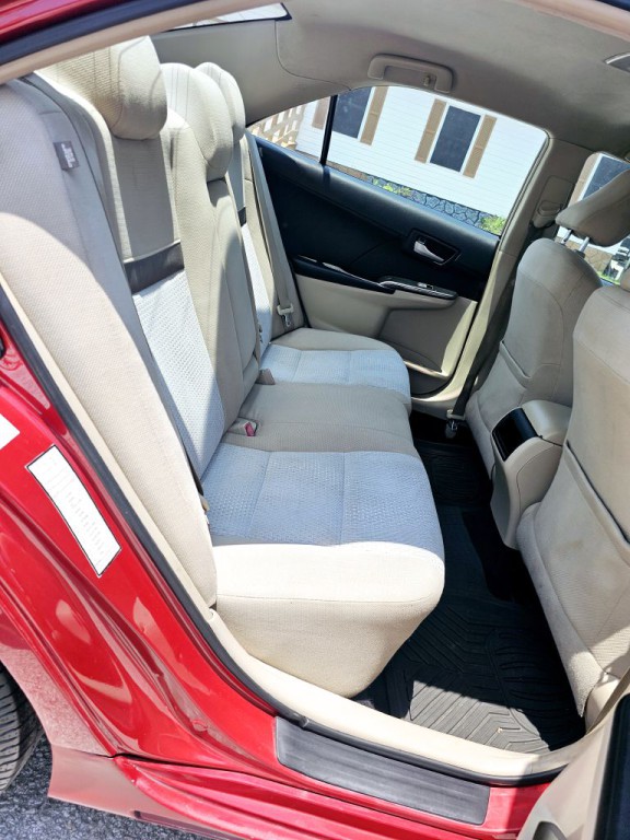 2012 Toyota Camry Image 15