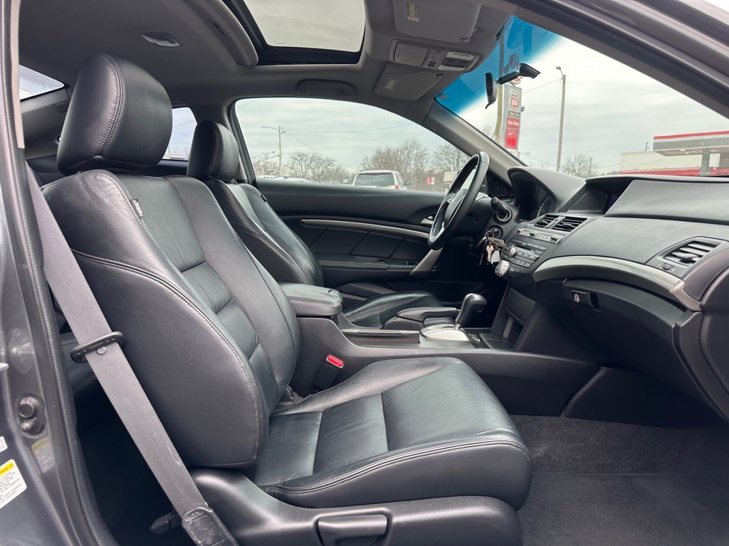 2010 Honda Accord Image 8