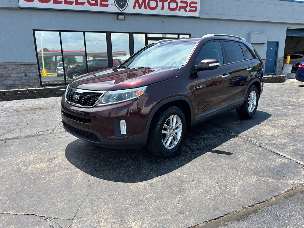 2015 Kia Sorento Image 2