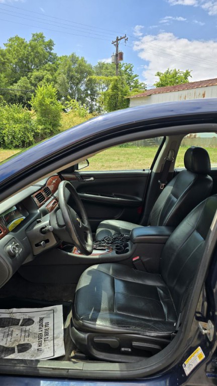 2008 Chevrolet Impala Image 2