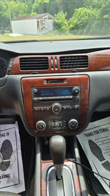 2008 Chevrolet Impala Image 4