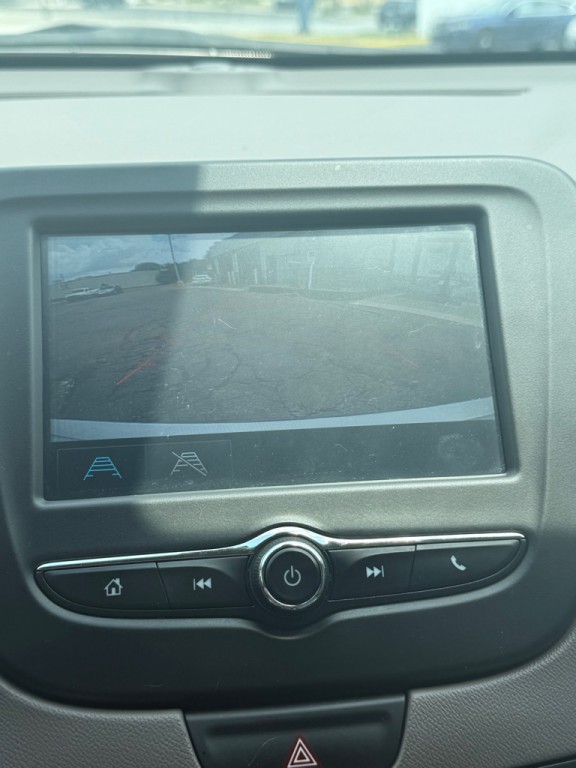 2017 Chevrolet Malibu Image 18