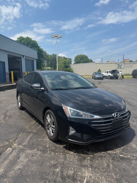 2020 Hyundai Elantra Image 2