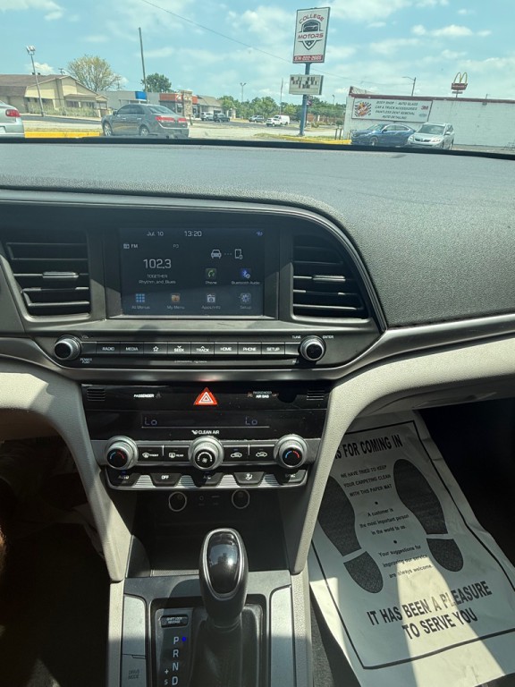 2020 Hyundai Elantra Image 13