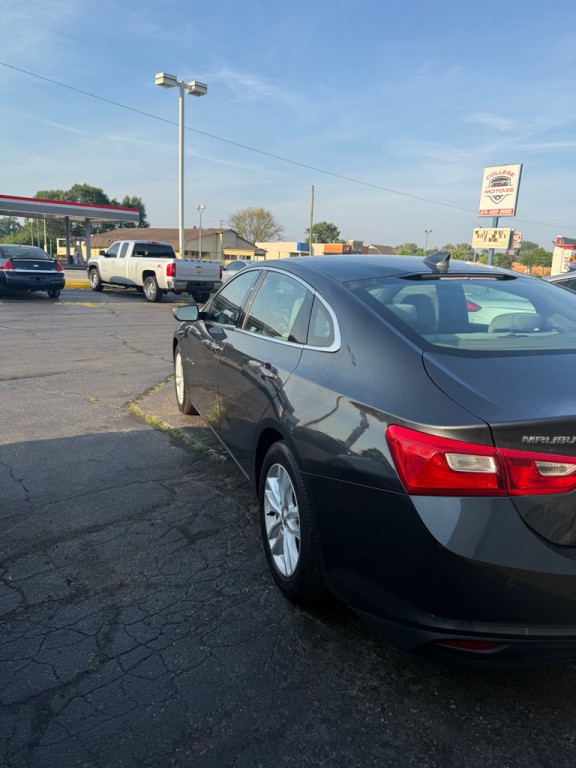2016 Chevrolet Malibu Image 4