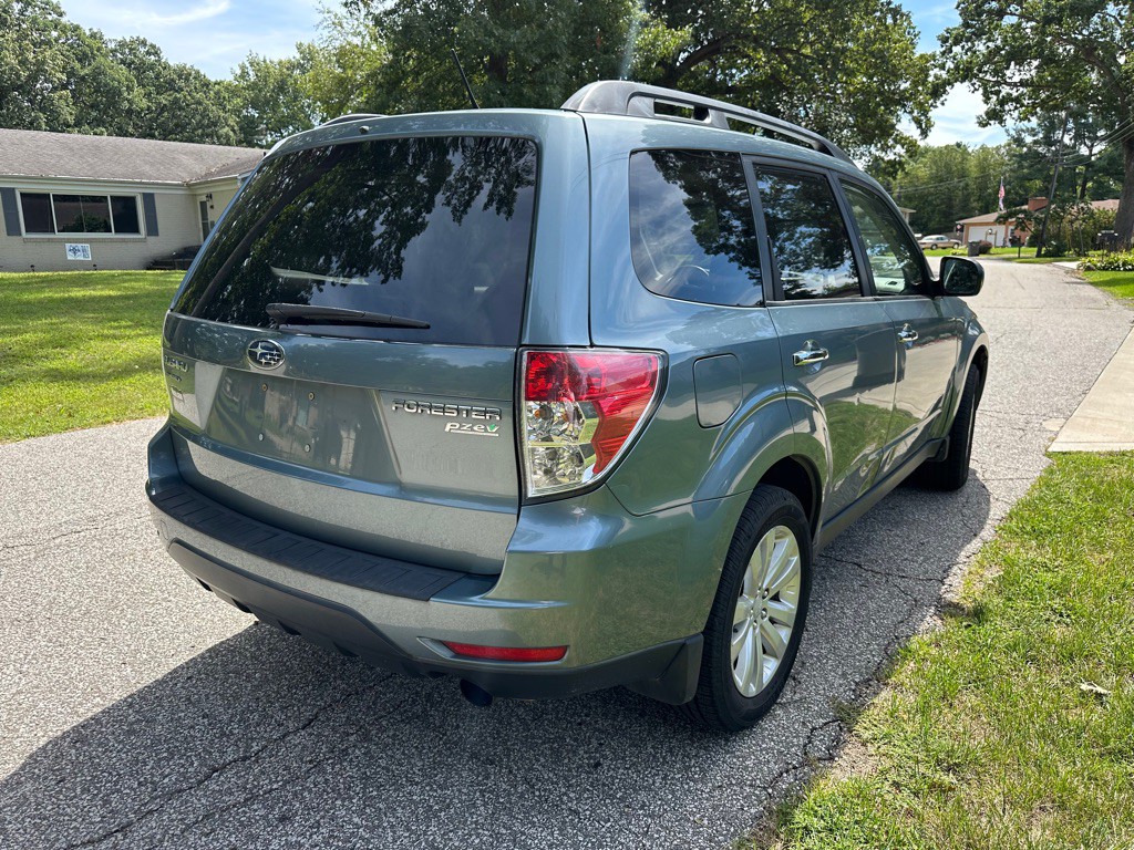 2013 Subaru Forester Image 7