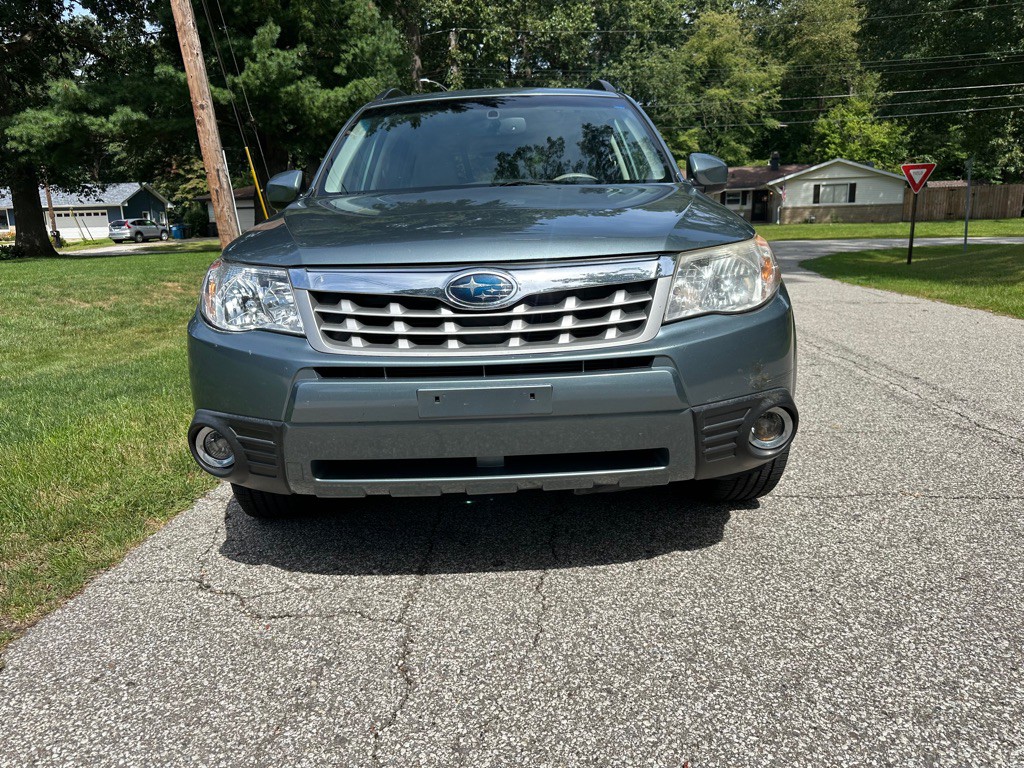 2013 Subaru Forester Image 8
