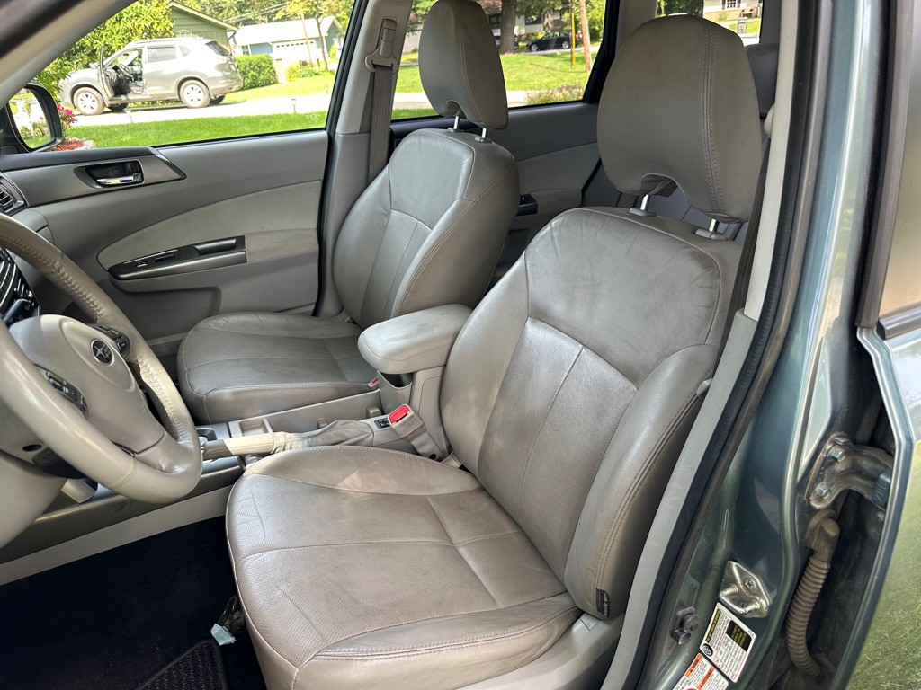 2013 Subaru Forester Image 16
