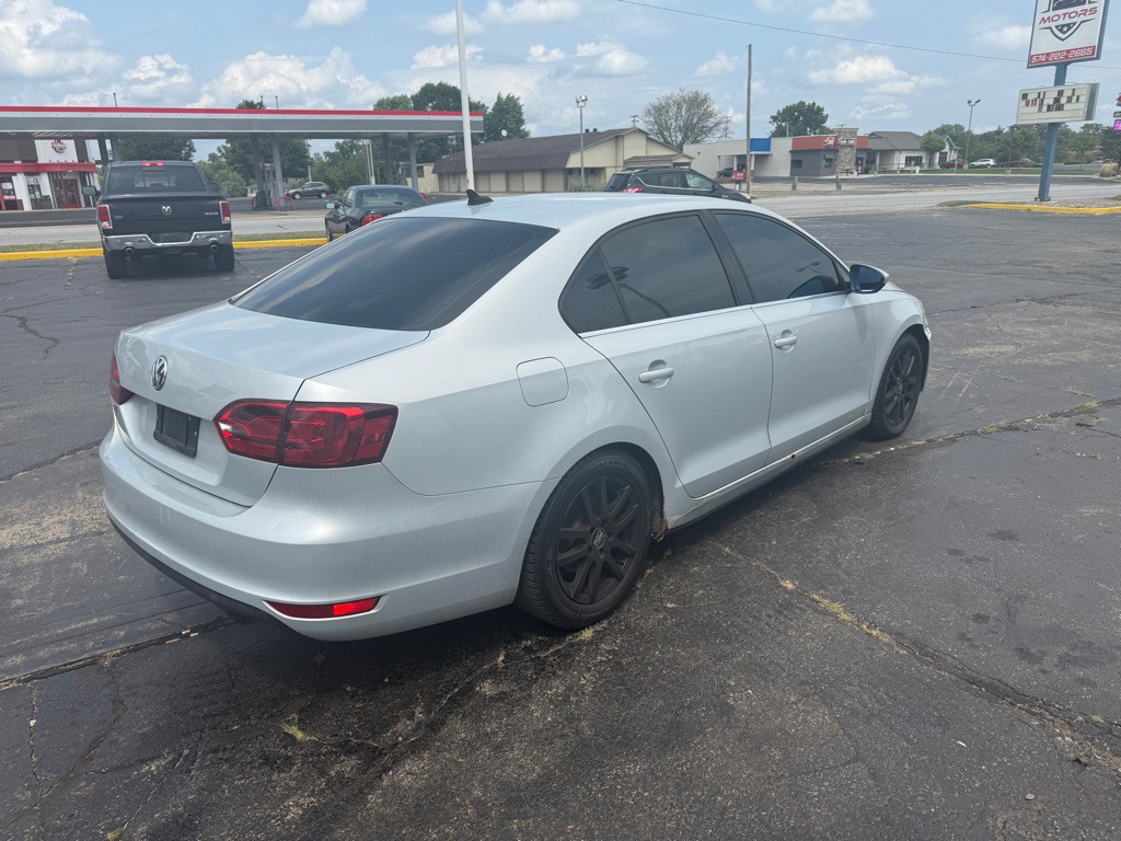 2012 Volkswagen Jetta Image 6