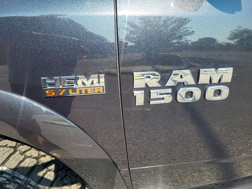 2016 RAM 1500 Image 3