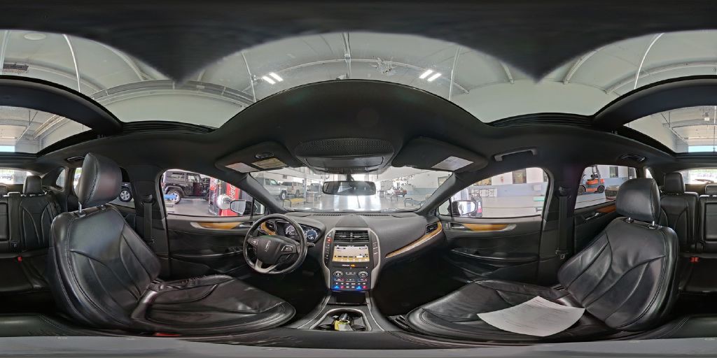 2017 Lincoln MKC Image 2