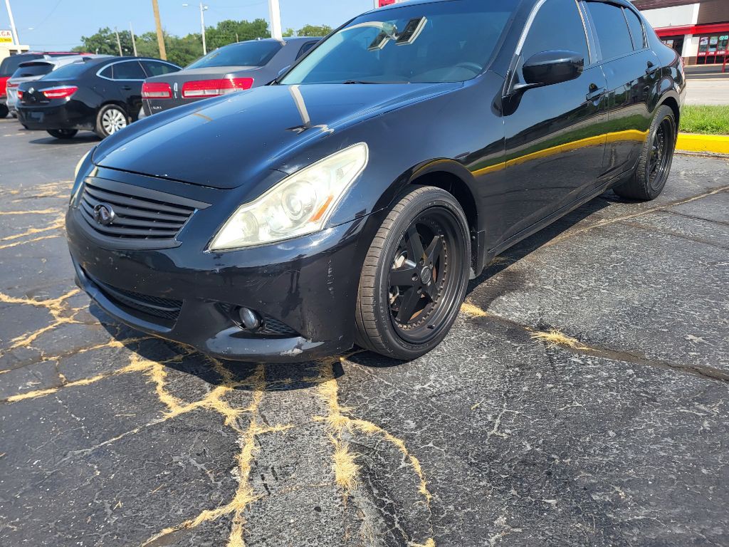 2010 INFINITI G37 Image 1